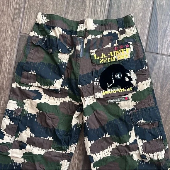 JNCO Men’s Camo Print L.A. Unit Skull Embossed Cargo Pants Sz 30 - Picture 7 of 13
